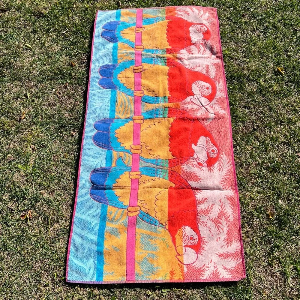 VTG Perched Parrots Palm Trees Retro Beach Towel Bright Colorful 26x55 NICE!